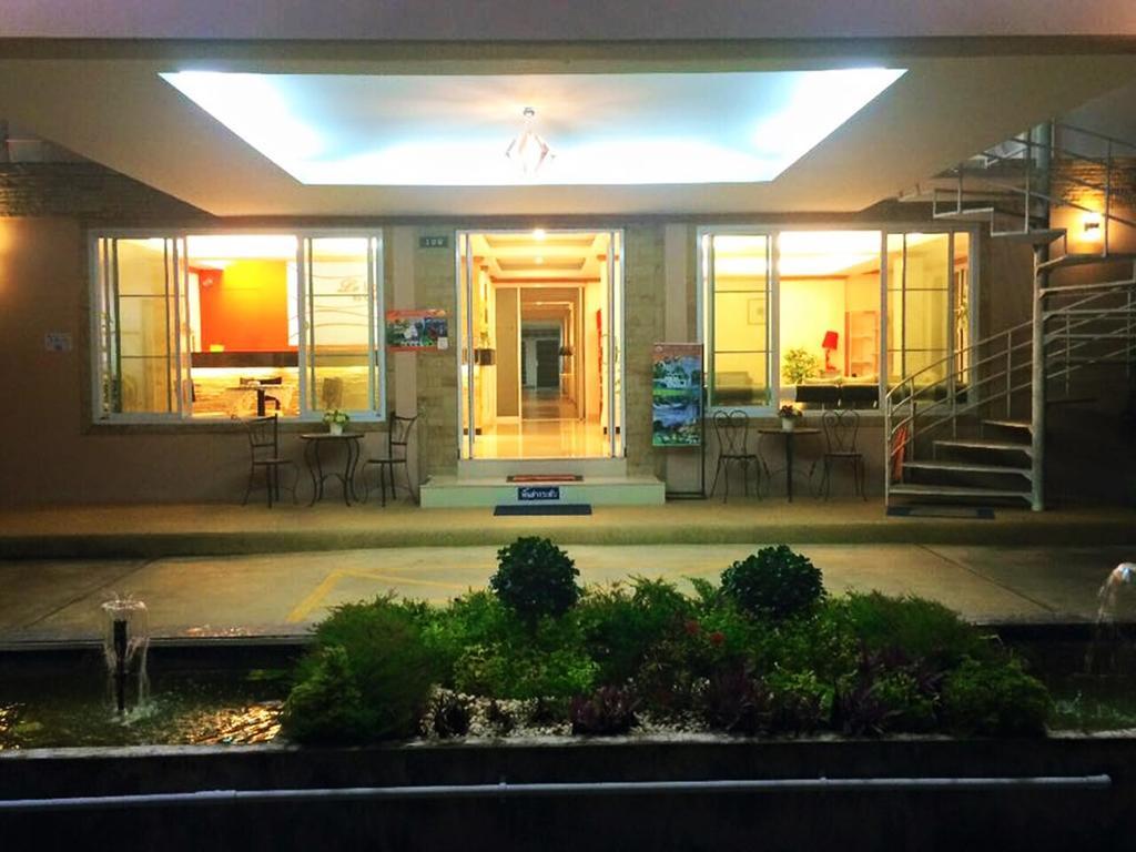 Chumphon Travelodge Exteriér fotografie